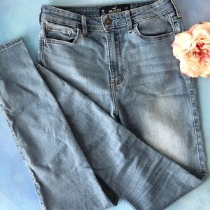 Hollister ultra high rise light denim skinny jeans